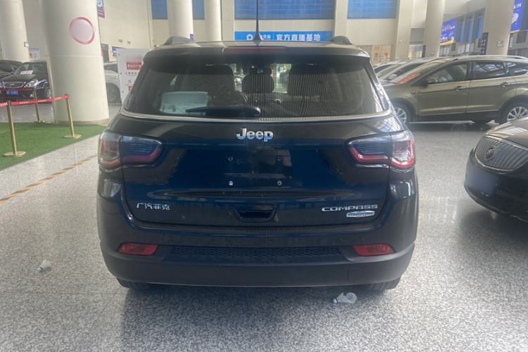 Used  Compass 2017 200T Automatic Family Edition
