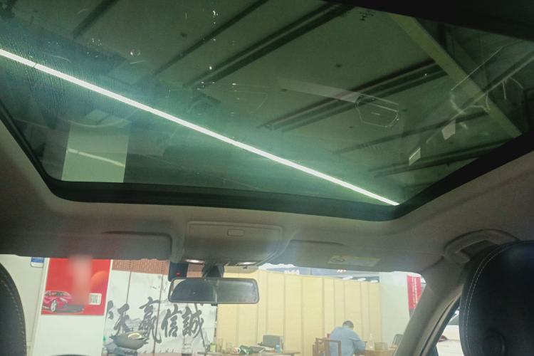 Used Volkswagen Tiguan L 2019 330TSI Automatic Two-Wheel Drive Panoramic Comfort Edition China VI Standard
