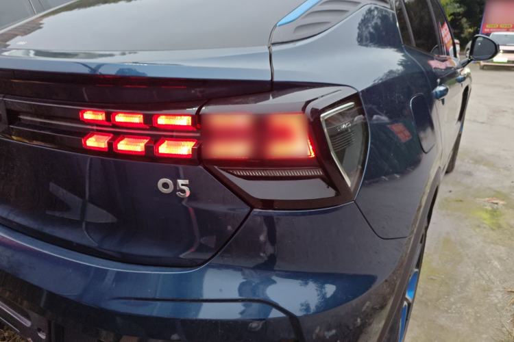 Used Lynk & Co 05 2020 2.0TD Two-Wheel Drive Shine Halo
