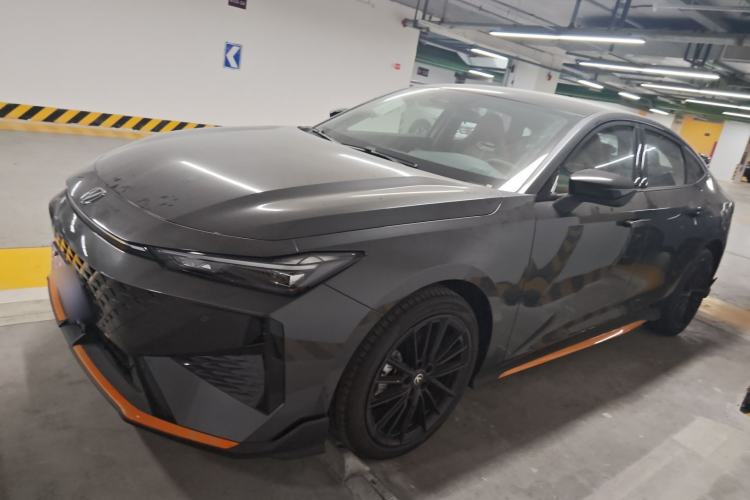 Used Changan UNI-V 2024 1.5T Prestige Sport Edition
