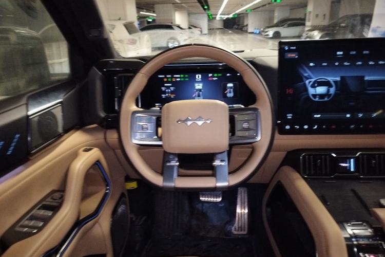 Used  Leopard 8 2025 Smart & Brave Flagship Edition 7 Seats
