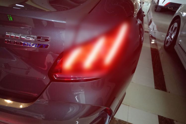 Used MG 5 2023 180 DVVT CVT Fashion Edition
