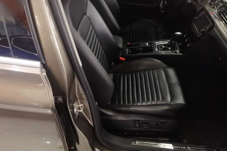 Used Volkswagen Magotan 2018 Facelift 330TSI DSG Luxury Model