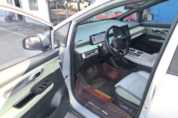 Used AION Y 2023 Younger Star Edition
