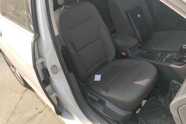 Used Volkswagen Golf 2017 230TSI Automatic Comfort Edition – Celebrating Milestone of One Million Units
