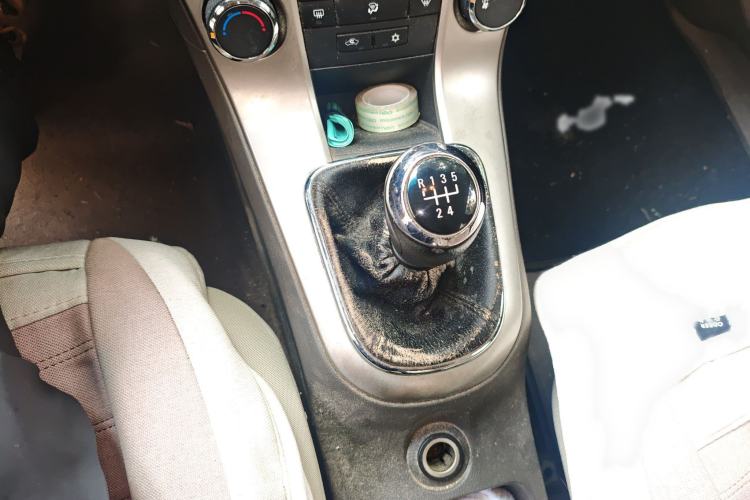 Used Chevrolet Cruze 2015 1.5L Classic SL MT