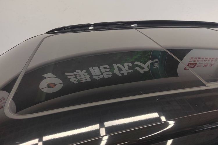 Used VOYAH FREE 2025 318 259 km All-Wheel-Drive Exploration Edition
