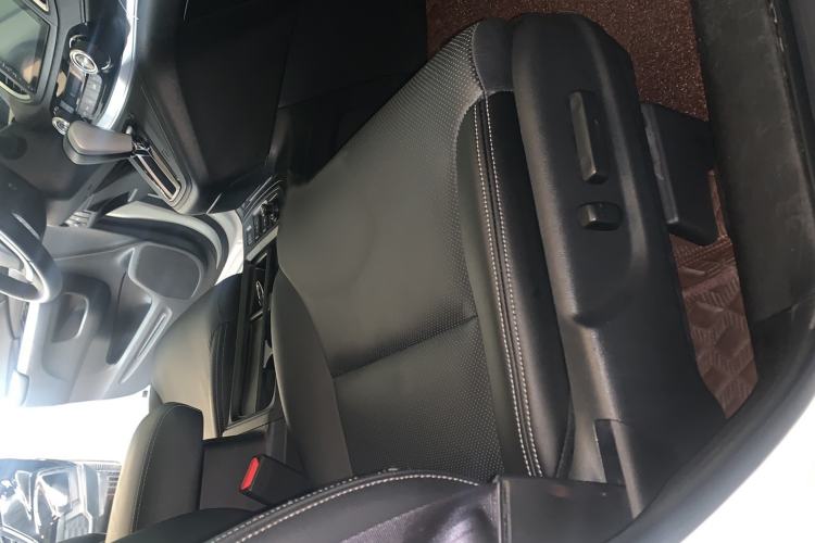 Used Honda CR-V 2015 2.4L four-wheel drive luxury version