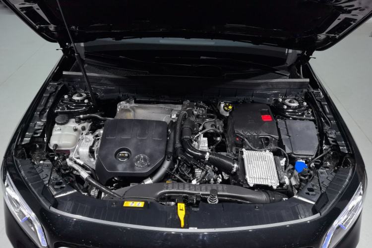 Used Mercedes-Benz GLB 2023 Refresh GLB 200 Fashion Edition