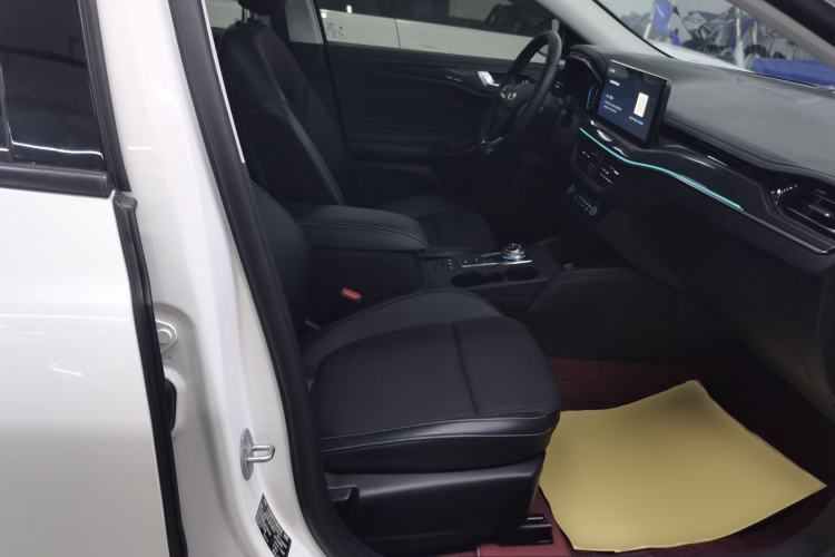 Used Ford Focus 2021 Hatchback EcoBoost 180 Automatic Titanium Edition
