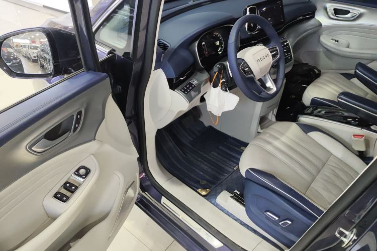 Used Roewe iMAX8 2022 400TGI Prestige Edition
