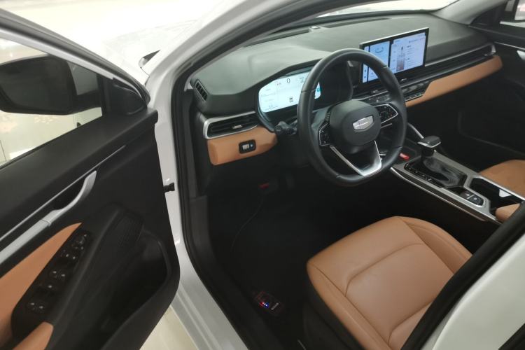 Used Geely Auto Emgrand 2025 4th Generation 1.5L CVT Flagship Version