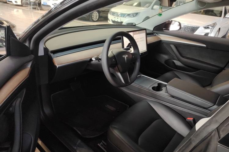 Used Tesla Model 3 2022 Rear-Wheel-Drive Version
