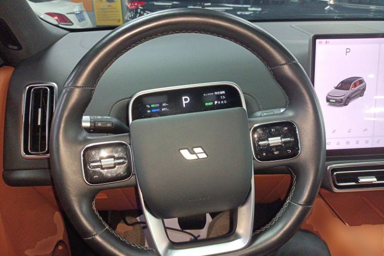 Used Li Auto L8 2024 PRO Model
