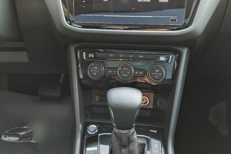 Used Volkswagen Tiguan L 2021 330TSI Automatic Two-Wheel Drive Smart Edition