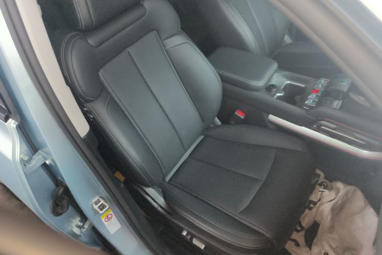 Used  Titanium 3 2025 501KM All-Wheel Drive Intelligent Driving Ultra Version
