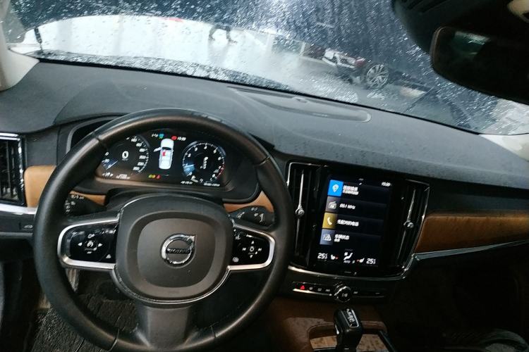 Used Volvo S90 2020 Facelifted T5 Zhiyi Luxury Edition