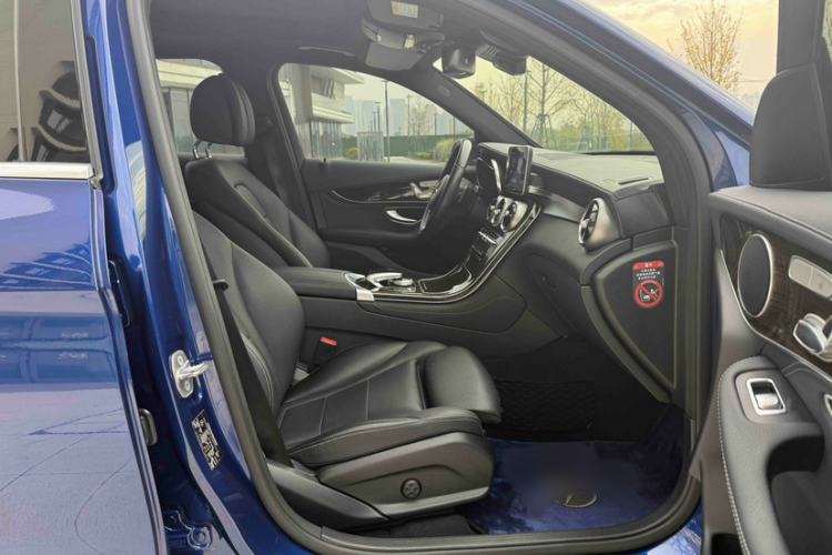 Used Mercedes-Benz GLC 2017 GLC 260 4MATIC Luxury Model
