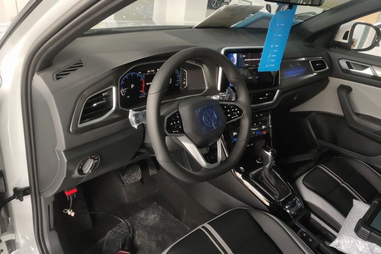 Used Volkswagen T-ROC 
