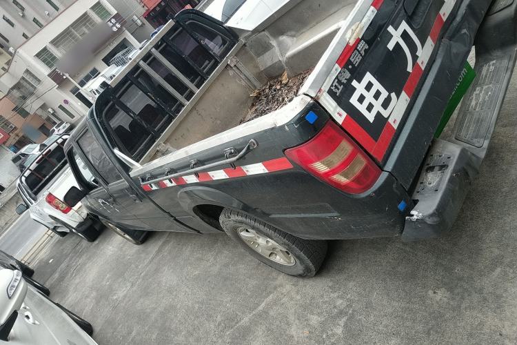 Used JMC Baodian 2018 2.9T New Value-Packed Two-Wheel-Drive Diesel Comfort Version with Extended Cargo Bed – JX4D30B5L
