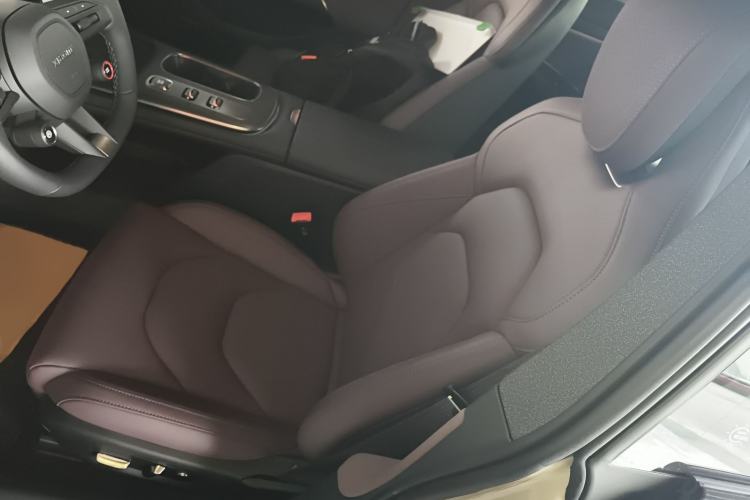 Used  SU7 2024 Rear-Drive Long-Range Intelligent Driving Version
