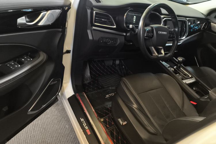 Used JETOUR X90 2019 1.6T DCT Luxury Travel Edition 6 Seats China VI Standard