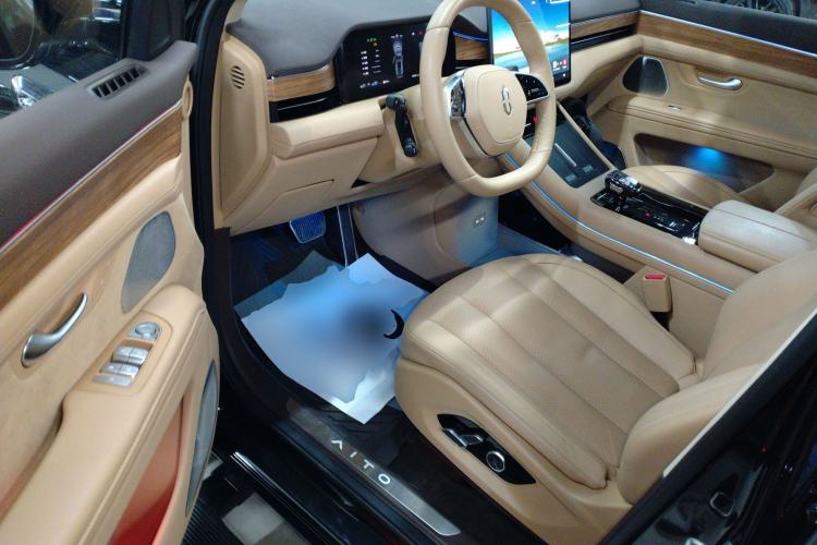 Used Hima AITO M7 2024 1.5T Intelligent Driving Rear-Drive Pro Version 6 Seats
