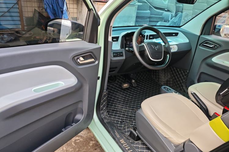 Used Wuling Hongguang MINIEV 2021 Macaron Fashion Model Lithium Iron Phosphate