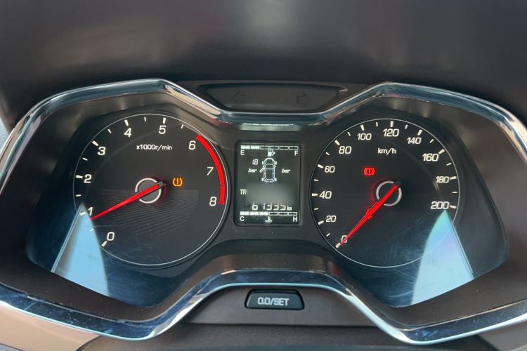 Used Baojun 310W 2017 1.5L Manual Fashion Model China V
