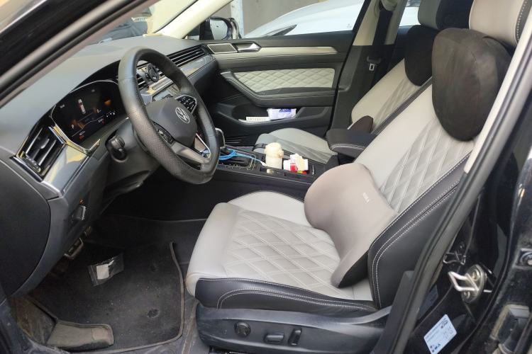 Used Volkswagen Magotan 2023 2 Million Units Limited Edition 330TSI DSG Leading Version