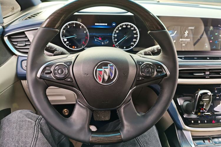 Used Buick GL8 2021 ES Landtrek 653T Comfort Edition