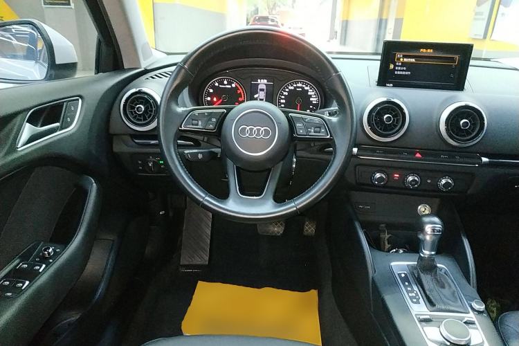 Used Audi A3 2020 Limousine 35 TFSI Fashion Edition China VI Emission Standard