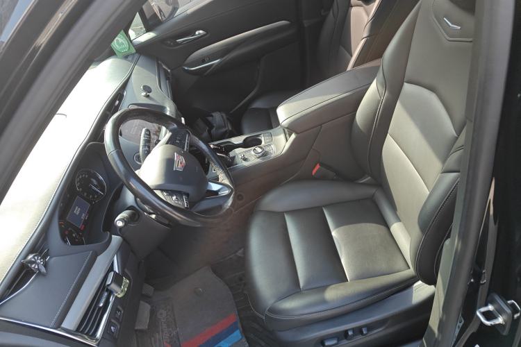 Used Cadillac XT4 2021 28T Two-Wheel Drive Leading Version
