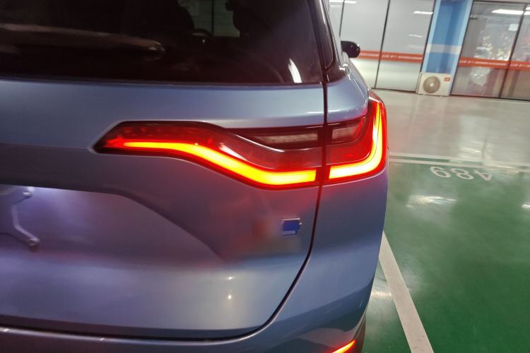 Used Nio ES8 2018 355 km Base Version 7-Seater Edition