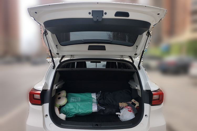 Used MG ZS 2017 1.5L Manual Deluxe Internet Edition
