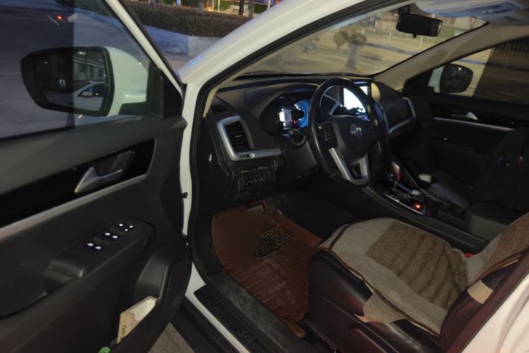 Used Dongfeng Aeolus AX7 2015 2.0L Automatic Zhiyi Trim