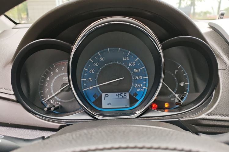 Used Toyota YARiS L 2014 1.3E Automatic Charm Edition