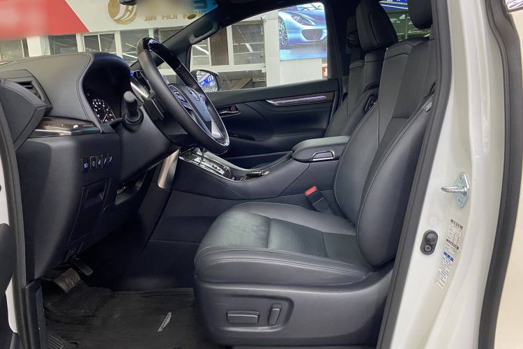 Used Toyota Vellfire 2021 Crown Dual-Engine 2.5L HV Prestige Edition
