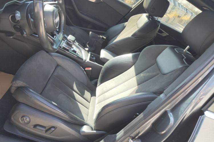 Used Audi A4L 2022 45 TFSI quattro Prestige Dynamic Edition
