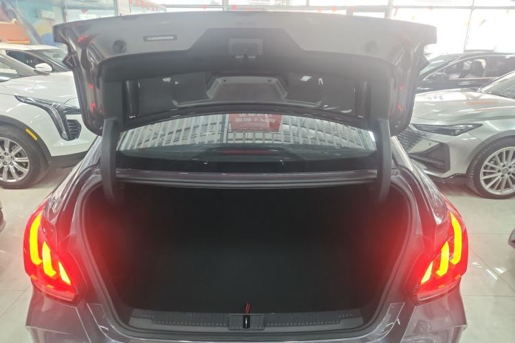 Used MG 5 2021 Revised Version 180 DVVT CVT Youth Luxury Edition
