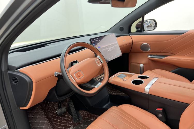 Used  E07 2025 All-Electric 4x4 90kWh Ultra High-Performance Edition