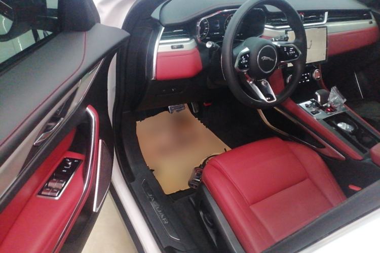 Used Jaguar F-PACE 2024 P250 R-Dynamic SE
