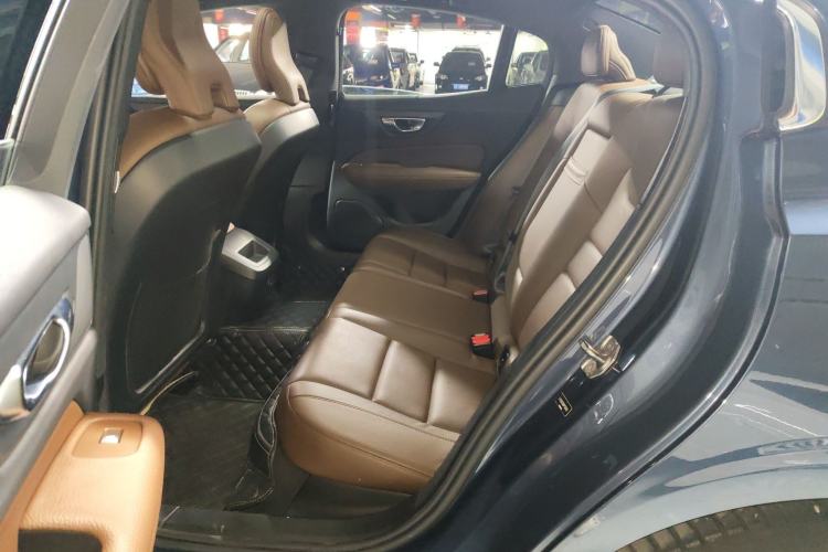 Used Volvo S60 2022 B4 Zhiyi Luxury Edition