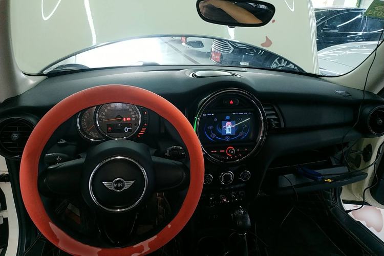 Used  MINI 2014 1.2T ONE
