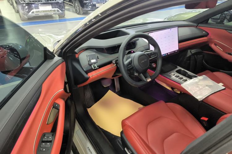 Used  SU7 2024 Four-Wheel Drive Ultra-Long Range Advanced Intelligent Driving Max Edition
