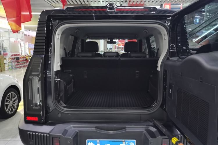 Used Jetour Traveler 2023 2.0T All-Wheel-Drive Crosser
