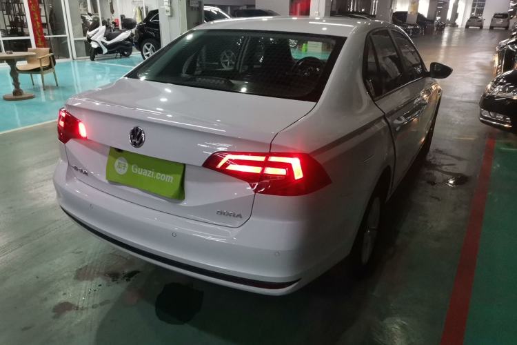 Used Volkswagen Bora 2016 1.6L Manual Fashion Edition
