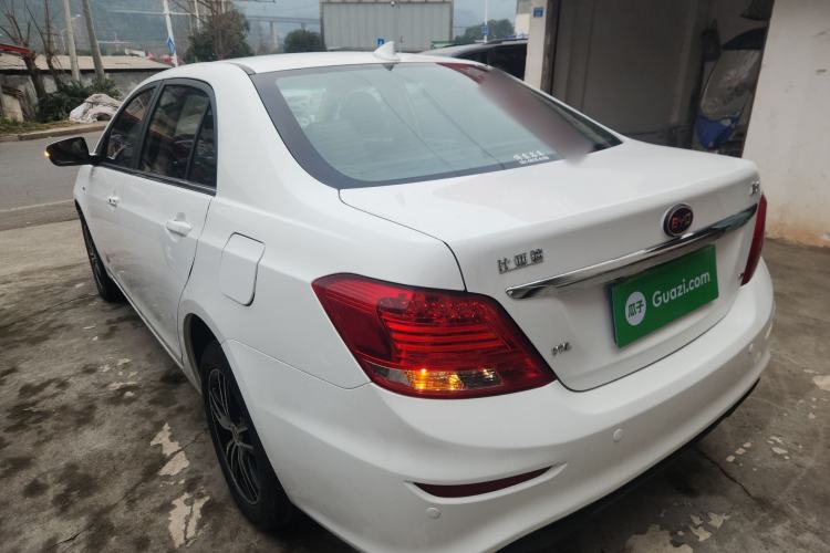 Used BYD Surui 2015 Revised Version 1.5L Manual Luxury Edition