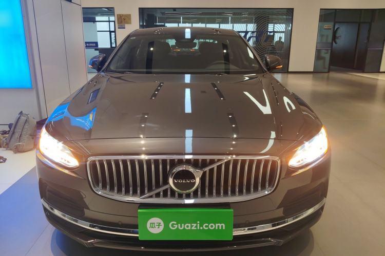 Used Volvo S90 2024 B5 Zhiyi Luxury Edition
