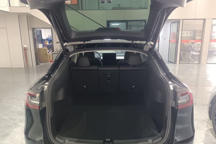 Used Tesla Model Y 2023 Rear-Wheel-Drive Version